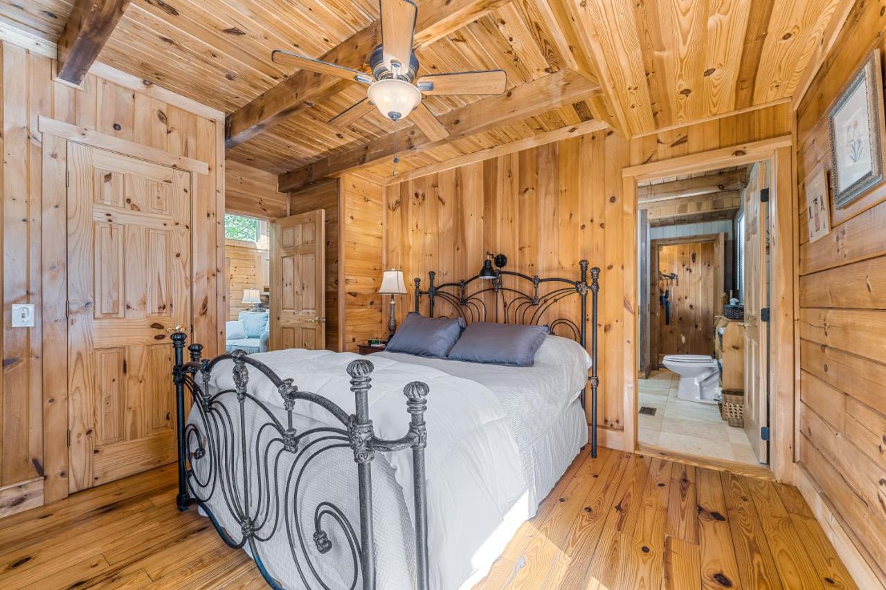 Nana's Nest * Blue Ridge